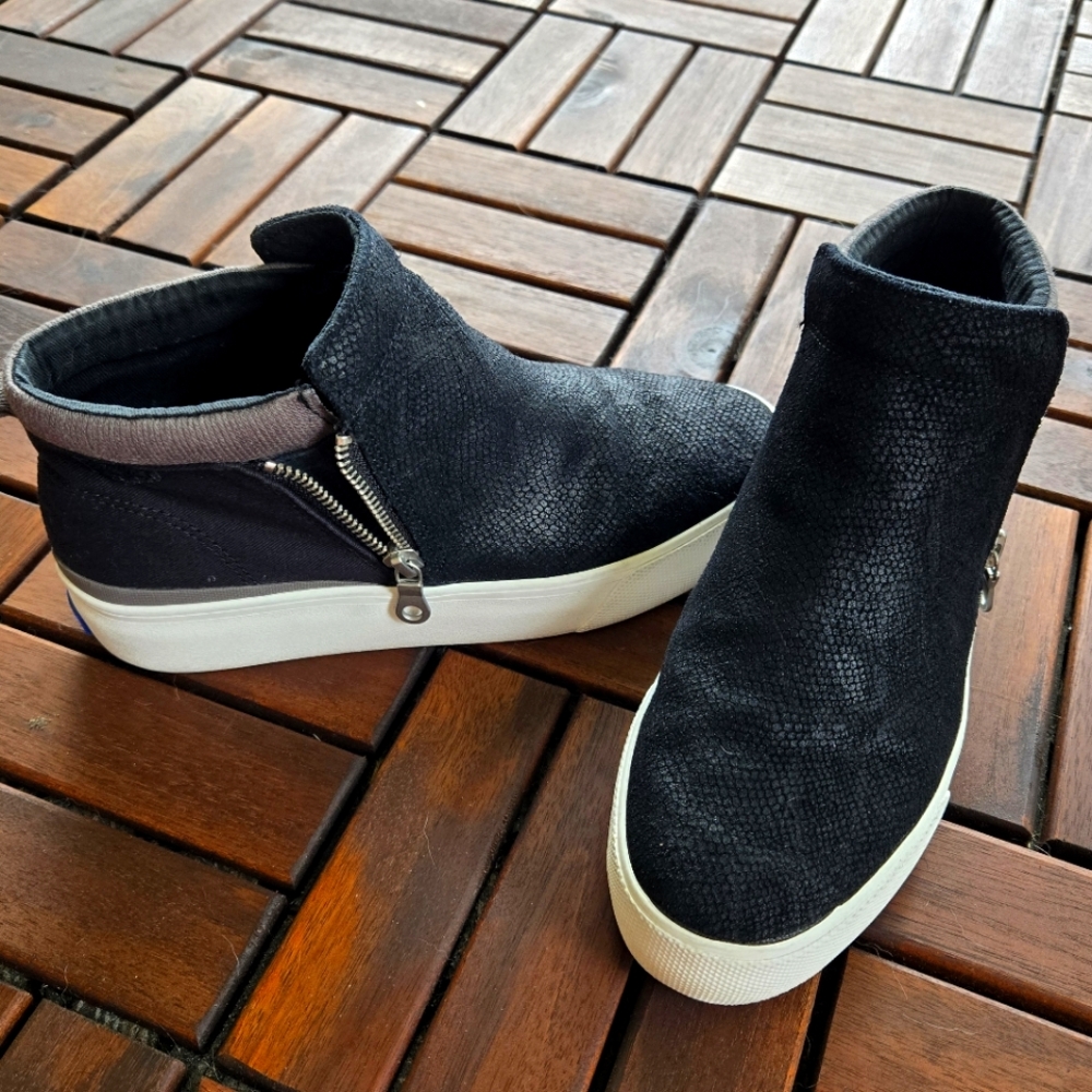 Keds Black High-Top Zip Sneakers – Size 7.5, Lightly Worn